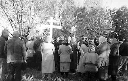 Крест в селе Шовское на месте кельи преп. Силуана